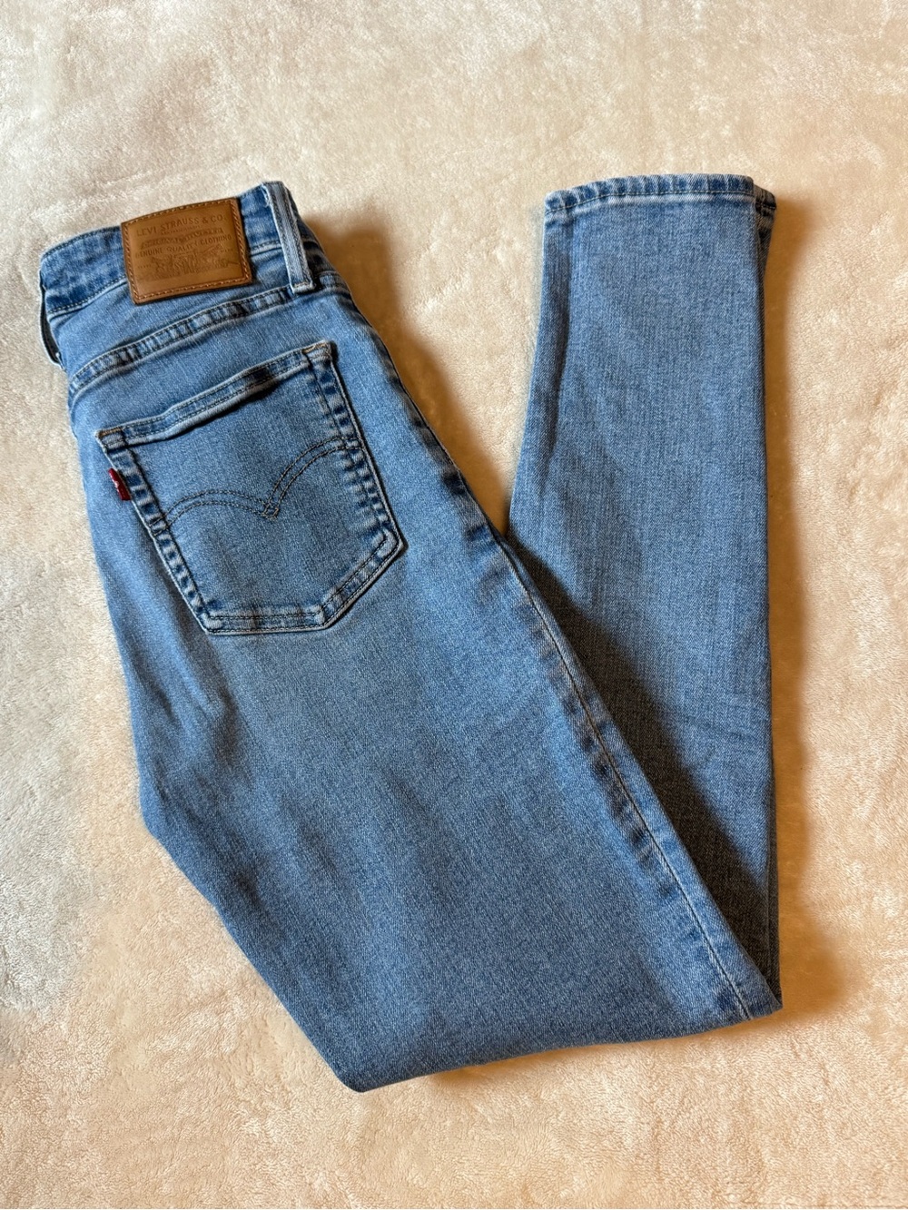 Levi's Medium Light Blue High-Rise Women's Jeans